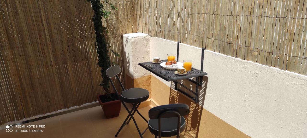 Mi Pequena Terraza Apartment Alaquas Exterior photo